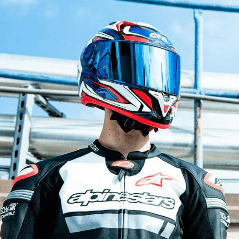 Givi - Tutti i Caschi - Moon Bike S.r.l.