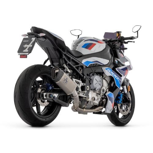 BMW S 1000 RR con terminale Arrow Pista montato, vista di tre quarti posteriore destra — immagine di gamma Arrow