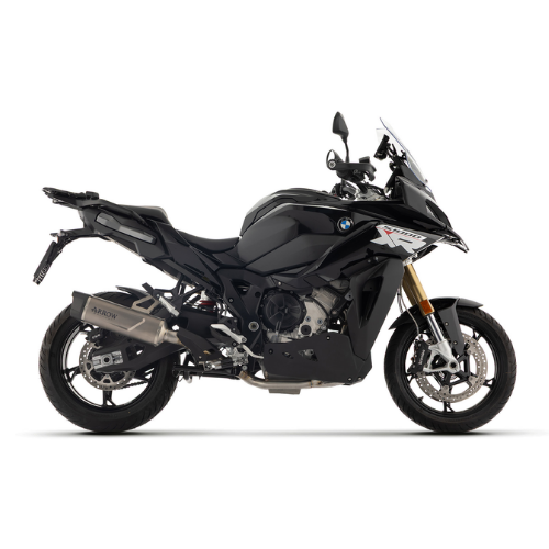 BMW S 1000 XR nera con scarico Arrow montato, vista laterale sinistra — immagine di gamma Arrow