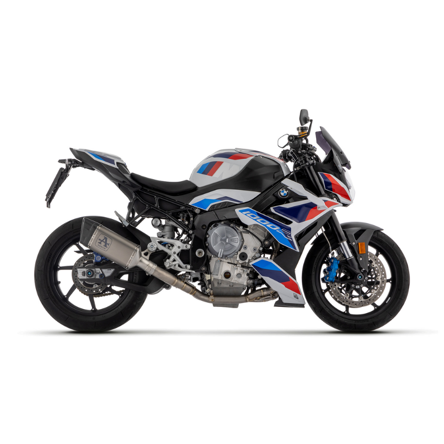 BMW S 1000 R bianca blu e rossa con terminale Arrow Pista montato, vista di tre quarti posteriore — immagine di gamma Arrow