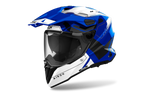 Airoh Commander 2 Reveal blu e bianco lucido casco adventure, tre quarti anteriore destra, visiera chiusa
