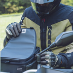 Kappa Moto Kappa DR01 Drifter Borsa da Serbatoio Tanklock 10-15L Waterproof Universale Moto Nero Borse e zaini da moto - Moon Bike - Vista 17
