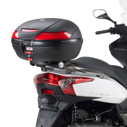 Kappa KR92 attacco posteriore per bauletto Monokey su Kymco Downtown 125i e 300i – vista 1