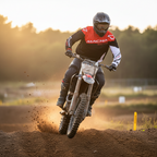 Macna Backyard-1 Nero/Rosso – Maglia Moto Cross Enduro Unisex - Moon Bike - Vista 10