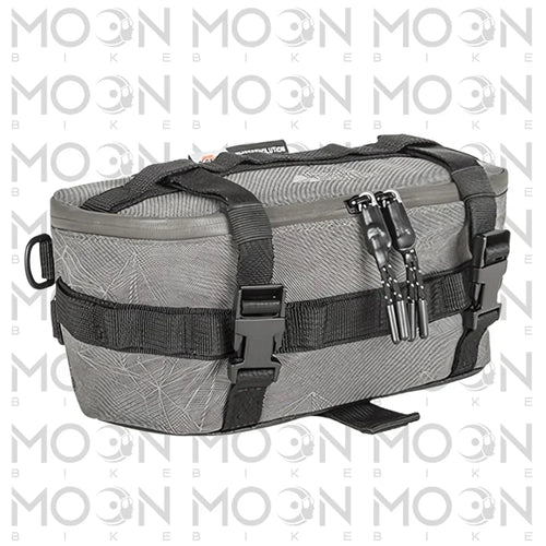Kappa Moto Borsello da Manubrio Kappa 3 Litri – Borsa Moto Universale Idrorepellente con Sistema M.O.L.L.E. Grigio Stoccaggio e carico per veicoli - Moon Bike - Vista 1