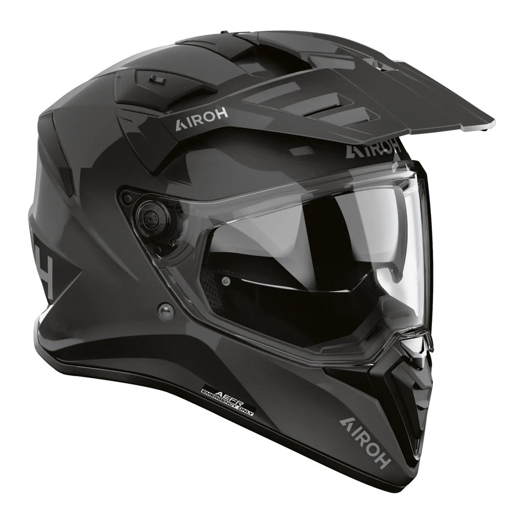 Airoh Bandit BADX-X Color Grigio Scuro Lucido visto di tre quarti dal lato destro, con frontino e visiera