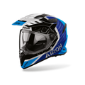 Airoh Bandit BADX-X Cube Blu Lucido (BATC18), casco adventure visto di tre quarti dal lato sinistro, grafica blu e azzurra con inserti bianchi, lucida