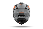 Airoh Bandit BADX-X Horn Arancio Opaco visto da dietro, con la parte posteriore della calotta