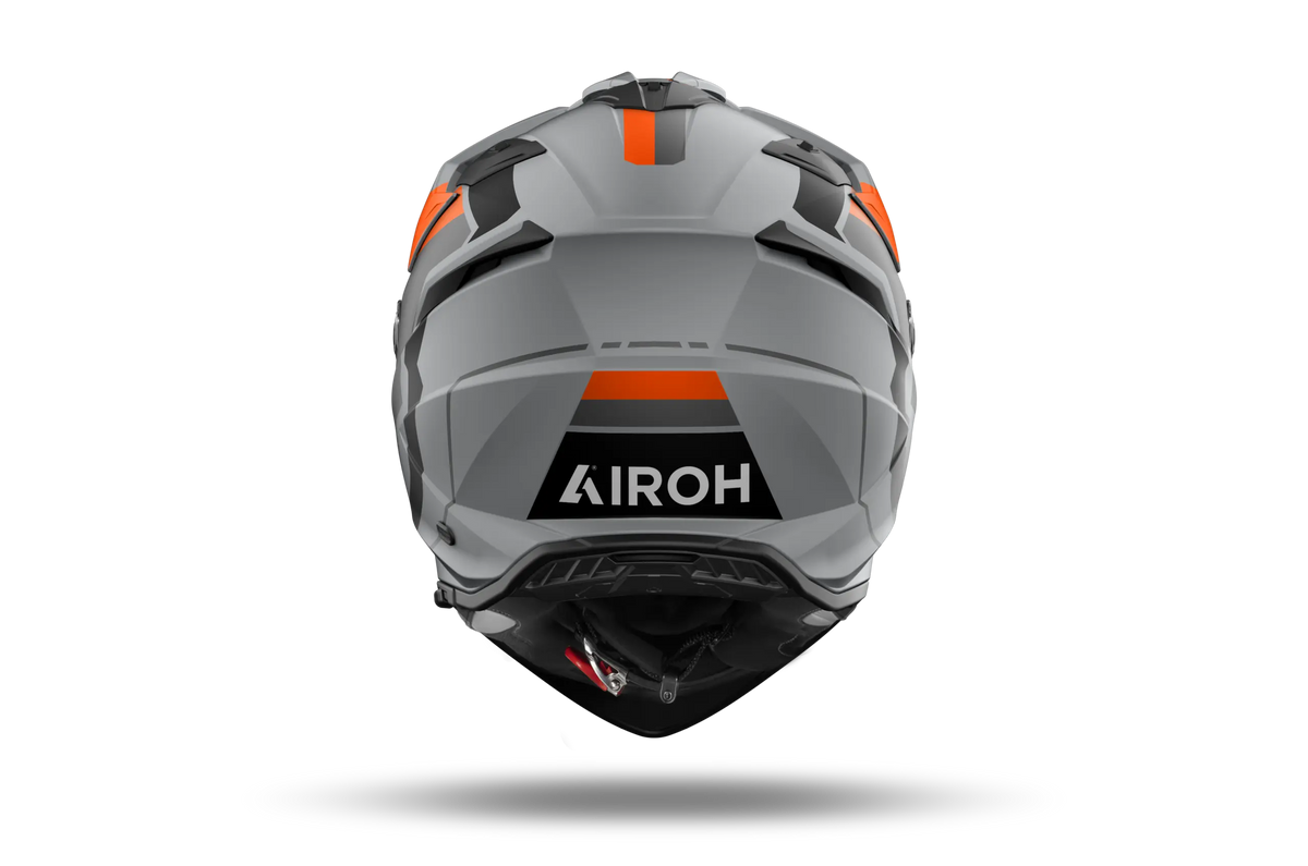 Airoh Bandit BADX-X Horn Arancio Opaco visto da dietro, con la parte posteriore della calotta