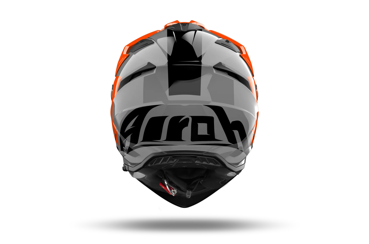 Airoh Bandit BADX-X Tune Arancio Lucido visto da dietro, con la parte posteriore della calotta