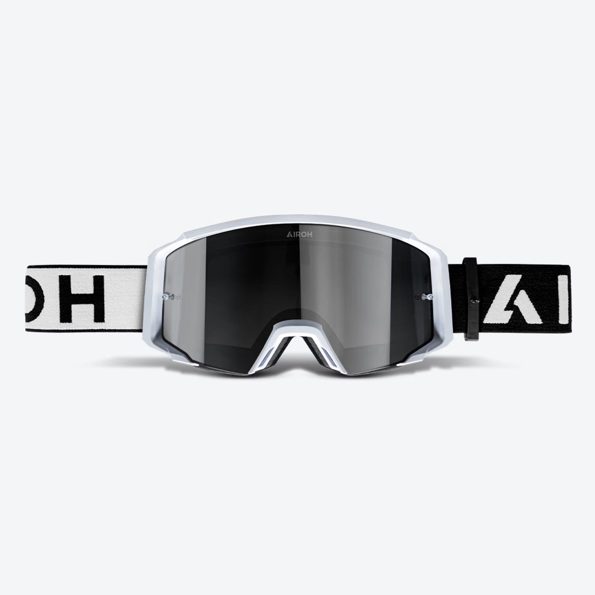 Airoh Blast XR1 bianco opaco in primo piano frontale, lente specchio argento e cinghia nera