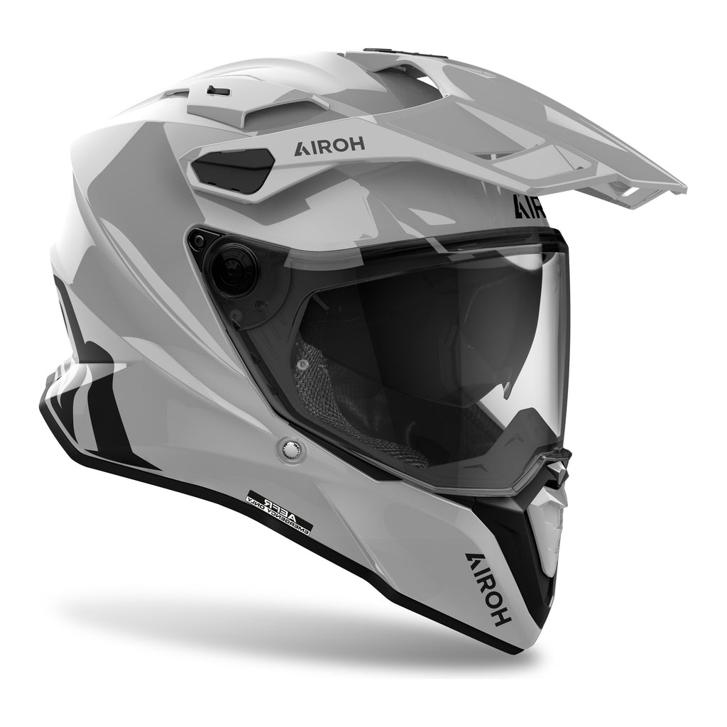 Airoh Commander 2 Color Grigio Cemento Lucido (CM281), casco adventure visto di tre quarti dal lato destro, grafica grigio cemento lucida a tinta unita