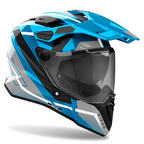 Casco Airoh Commander 2 Mavick blu ceruleo, tre quarti anteriore destra con frontino e visiera chiusa