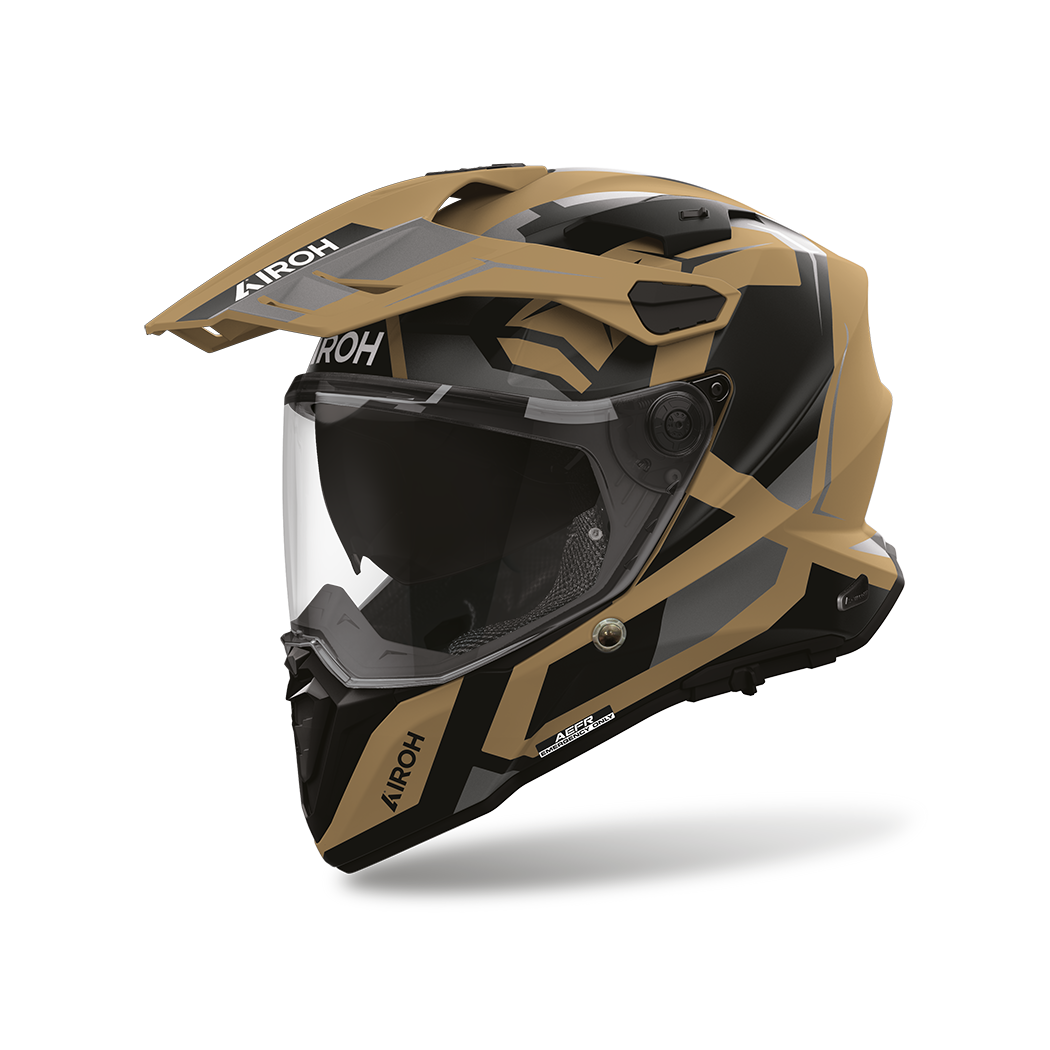 Airoh Commander 2 Polar Sabbia Opaco (CM2P90), casco adventure visto di tre quarti dal lato sinistro, grafica sabbia e nera, opaca