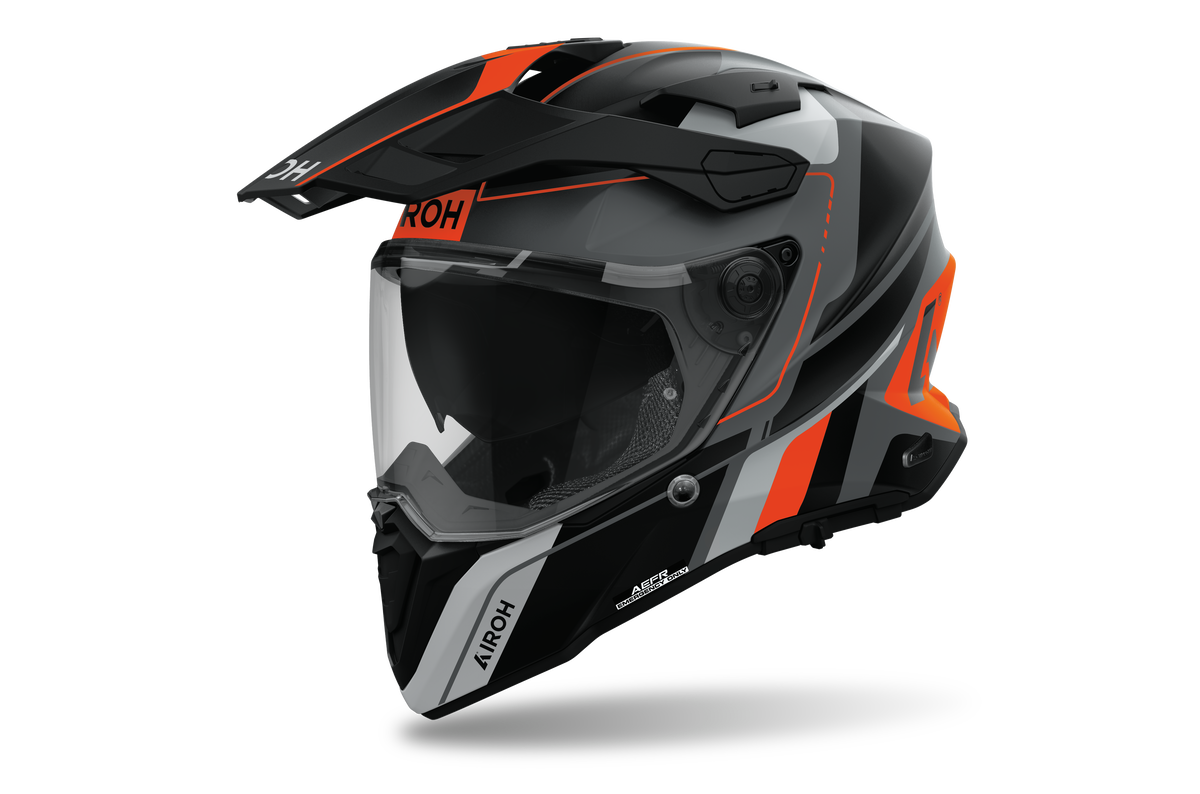 Airoh Commander 2 Skip nero e arancio opaco casco adventure, tre quarti anteriore destra, visiera chiusa