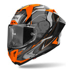 Airoh GP 800 Must Arancio Lucido (GP8MU32), casco integrale racing visto di tre quarti dal lato sinistro, grafica nera e grigia con inserti arancio, lucida