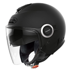 Casco jet Airoh Helios nero opaco con visiera trasparente, vista di tre quarti anteriore sinistra