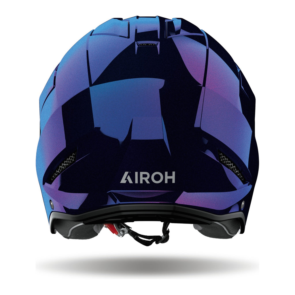 Kombakt Shimmer Airoh in blu viola cangiante, vista posteriore con il logo Airoh sulla calotta
