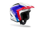 Casco da trial Airoh TRR II Hunt blu e rosso lucido visto di tre quarti dal lato opposto