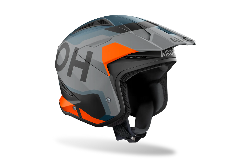 Casco da trial Airoh TRR II Jupiter arancio opaco visto di tre quarti dal lato opposto