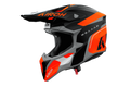 Casco cross Airoh Wraaap Conquer grigio arancione opaco, vista tre quarti anteriore sinistra
