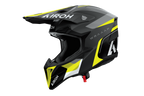 Casco cross Airoh Wraaap Conquer nero giallo opaco, vista tre quarti anteriore sinistra