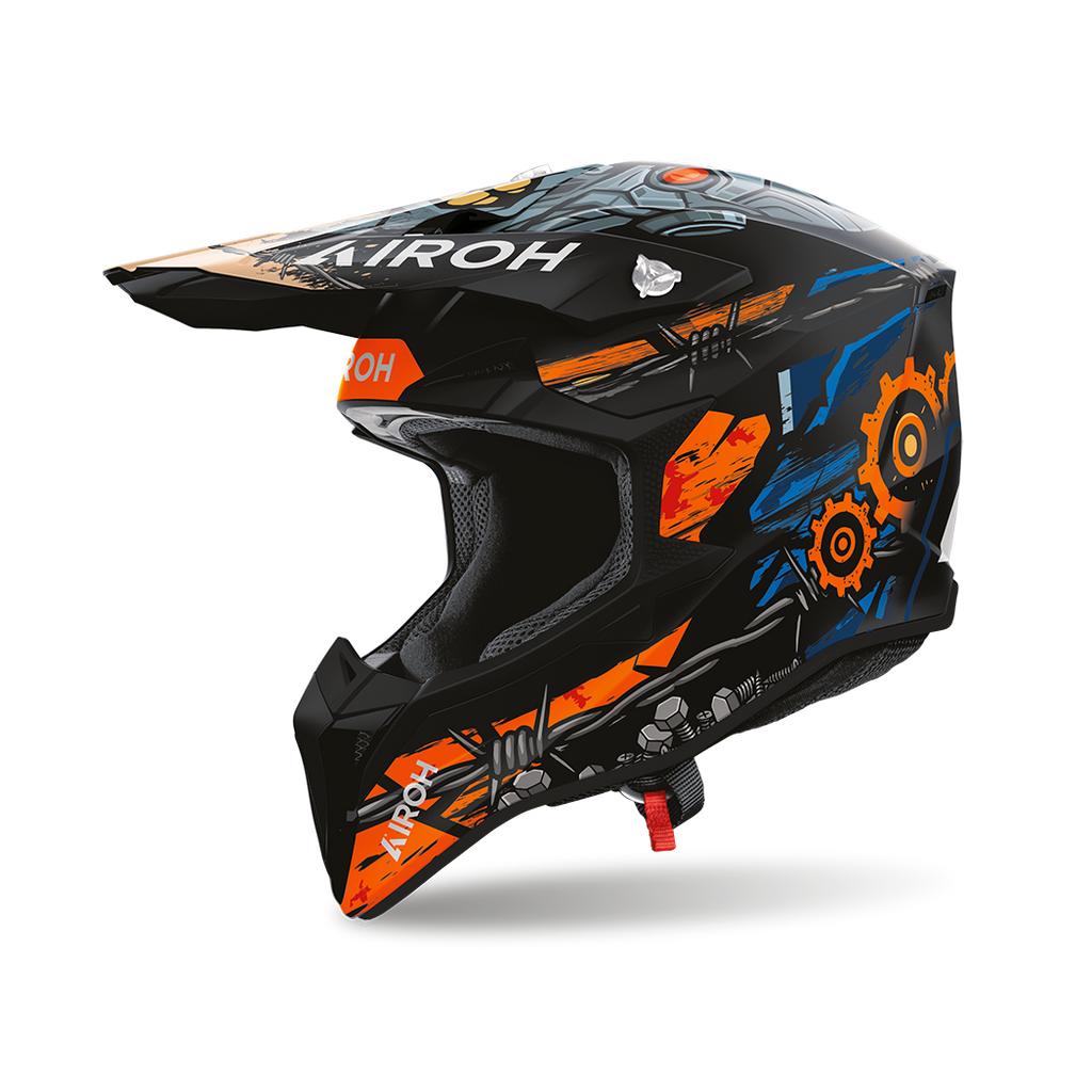 Airoh Wraaap Gear Nero/Arancio Opaco (WRAG35), casco cross visto dal lato destro con frontino, nero opaco con grafica arancio e blu, ingranaggi e paesaggio urbano