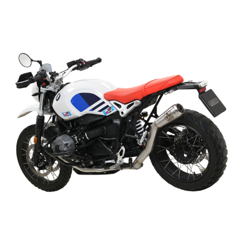 BMW R nineT Urban GS con terminale Arrow, vista di tre quarti posteriore