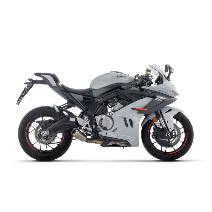 CFMOTO 675 SR-R 2025-2026 con scarico Arrow Pro-Race abbinabile al dB-Killer 11012DB
