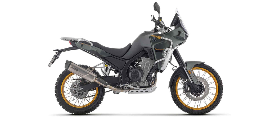 Kove 800X Pro con impianto di scarico Arrow – vista laterale