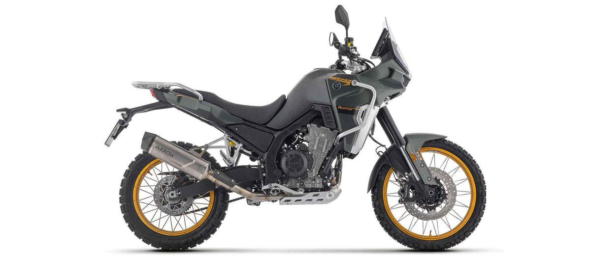 Kove 800X Pro con impianto di scarico Arrow – vista laterale
