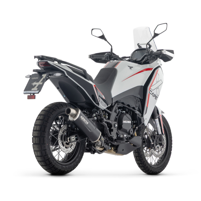 Moto Morini X-Cape 700 vista posteriore tre quarti con terminale Arrow dal fondello chiaro