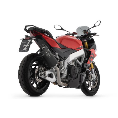 Aprilia Tuono V4 rossa di tre quarti posteriore con il terminale di scarico Arrow linea Pista