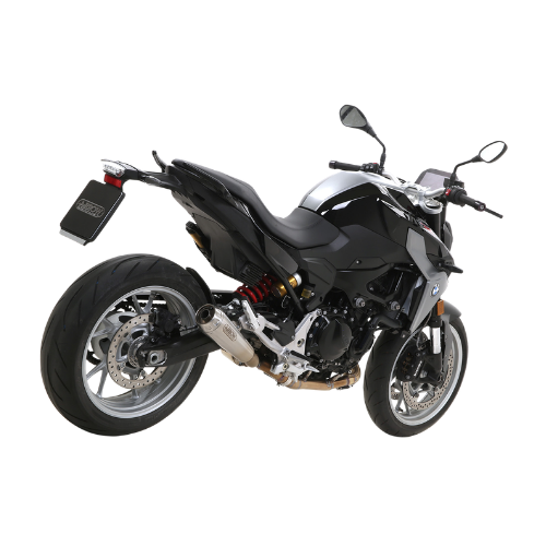 BMW F 900 R nera con scarico Arrow, vista di tre quarti posteriore