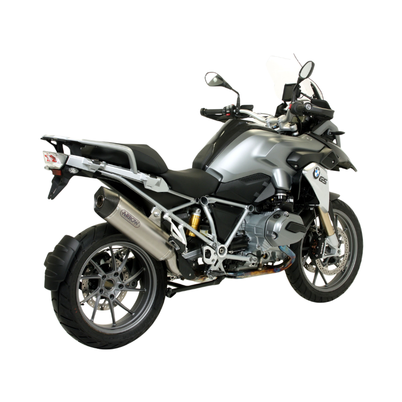 BMW R 1200 GS 2013-2016 con terminale Arrow Maxi Race-Tech in versione titanio, vista posteriore, foto di gamma del costruttore