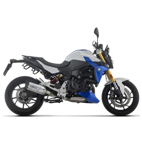 Terminale Arrow 71915AK montato su una BMW F 900 bianca e blu, vista laterale della moto completa