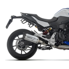 Terminale Arrow 71915AK in alluminio visto da dietro sulla moto, tre quarti posteriore