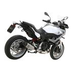 Terminale Arrow 71915PK montato su BMW F 900 XR bianca, vista laterale dell'impianto di scarico
