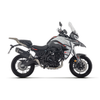 Benelli TRK 702 di tre quarti anteriore con il terminale Arrow Indy Race fondello inox