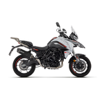 Benelli TRK 702 vista laterale con il terminale Arrow Indy Race alluminio Dark montato
