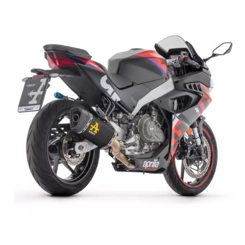 Aprilia RS 457 vista posteriore tre quarti con il silenziatore Arrow Pista in titanio Dark
