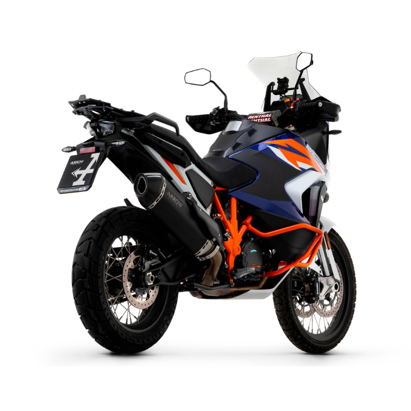 KTM 1290 Super Adventure vista da dietro con terminale Arrow Sonora in titanio Dark