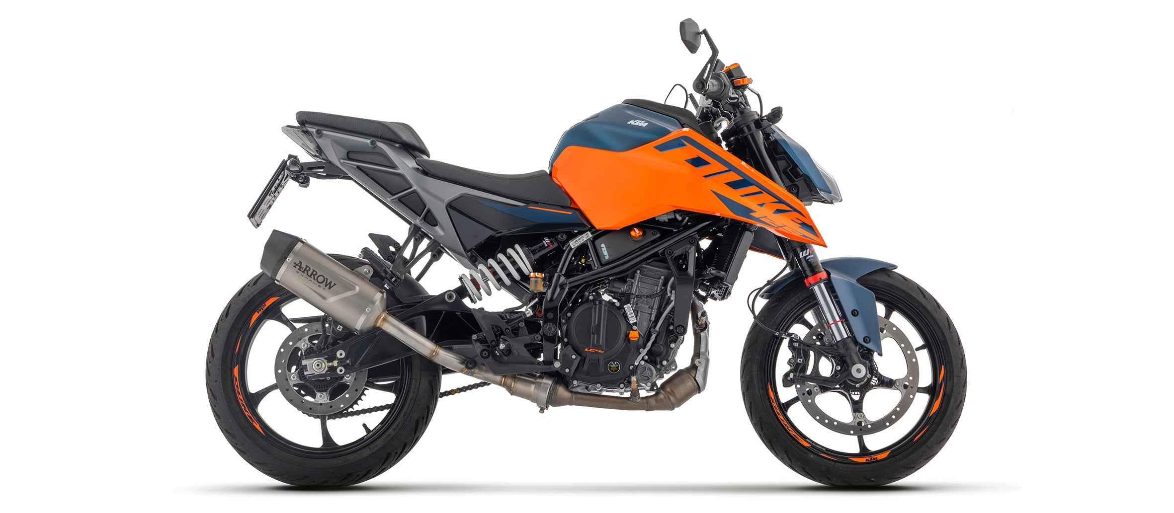 Terminale Indy Race EVO titanio con fondello carby per KTM DUKE 125 2024/2026 - Arrow (71972PK)