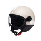 Casco jet Momo Design FGTR Classic Candy malted milk con scritta bianca, tre quarti anteriore
