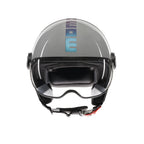 Casco jet Momo Design FGTR Classic Flip grigio lucido, vista frontale con visiera abbassata