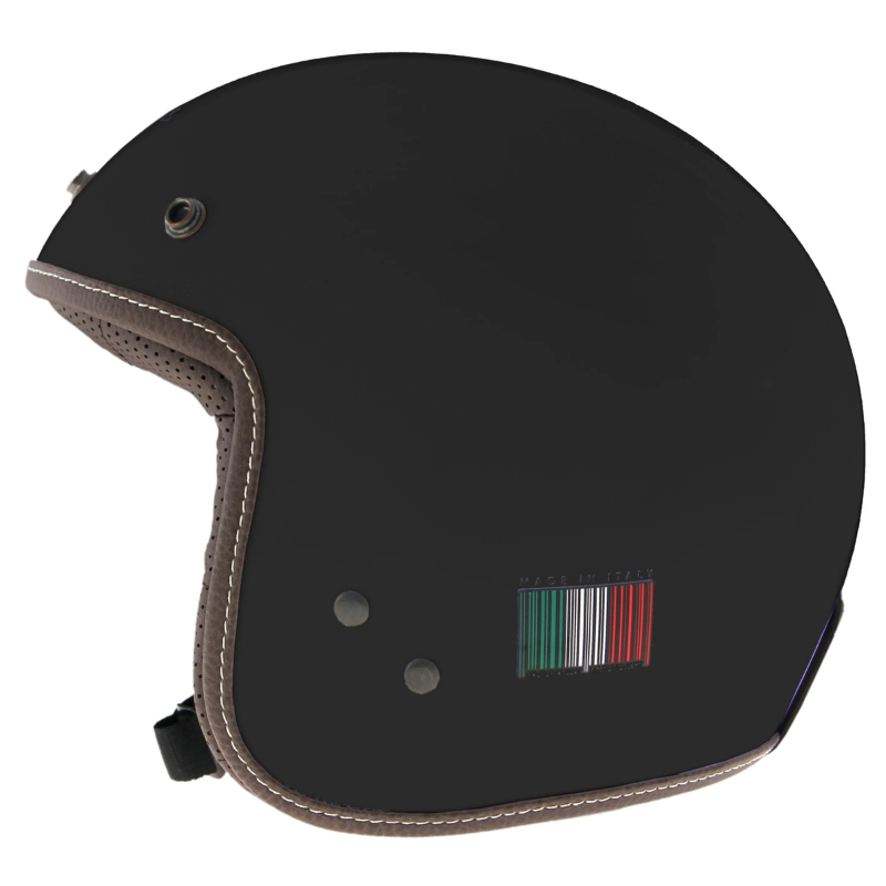 Casco jet Vespa P-Xential nero opaco, lato sinistro con tricolore italiano e bordo marrone