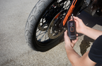 Interphone Smart Air Pump Compressore Portatile 4000 mAh INTERPHOAIRPUMP4K: gonfiaggio pneumatico moto