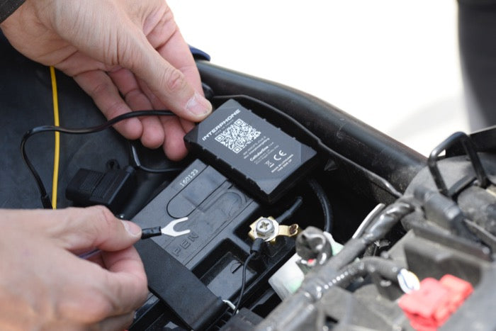 Interphone Angel Link Localizzatore GPS Antifurto Cablato INTERPHOANGELLINK: collegamento dei cavi alla batteria