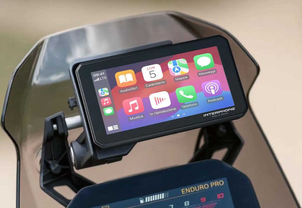 Interphone Sync 55 BMW Display Moto 5,5" INTERPHOSYNC55B: display montato su moto BMW, ambientata