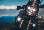 Interphone Coppia Faretti LED Moto 10W LEDLIGHT10FOG: moto con faretti accesi di notte